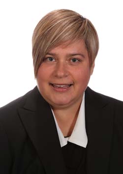 Stephanie Yanakis